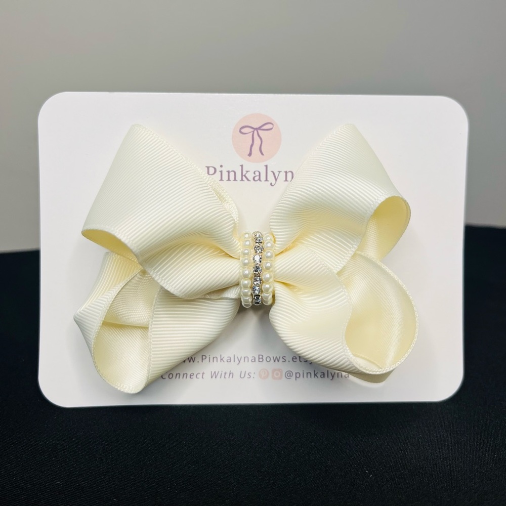 Girls special occasion hair bow